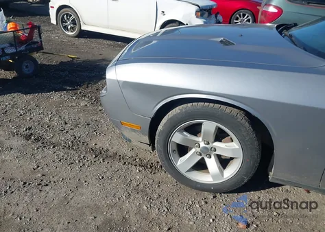 2014 Dodge Challenger Sxt из США, поврежденный, VIN 2C3CDYAG2EH260595